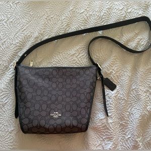 Coach cross body purse 🖤